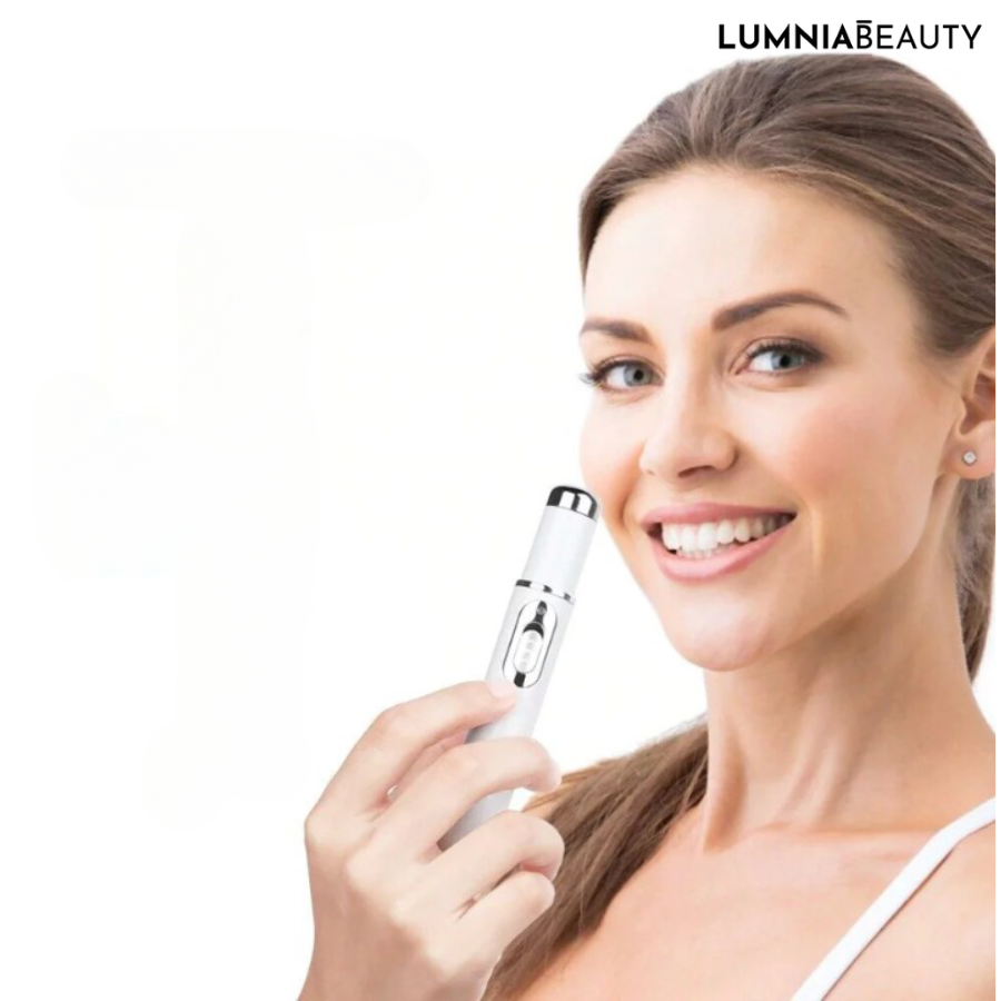 LumniaBlue™ | Stylo anti-imperfections à lumière bleue
